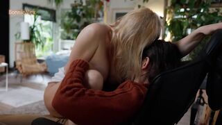 Making love on a grey workday, a little clumsy in the almost all awesome way. Amateur creampie sex