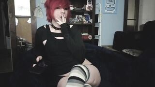 420 Rock Alt Butt Snatch FTM Transmale SOLO Freak Smokin' Booty Jiggle Twerk LIVE red hair rock Trans