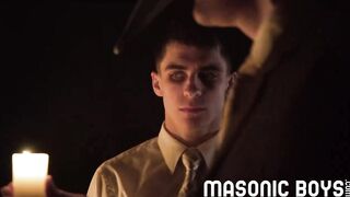 MasonicBoys - Sexy, suited, Kristofer Weston pops cute virgin's cherry