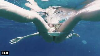 swim, sun and an unexpected orgasm in the middle of the sea