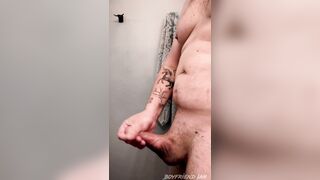 Post-Shower Wanking Action!
