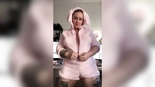 kissica video