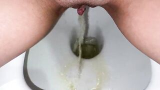 Morning collection of yellow pee! Check out my pads and panties! FREE!!
