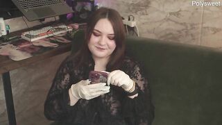 Porn story - man enjoyed the gal's cunt and then her thong-on (Russian, femdom,muff diving, pegging, latex gloves)