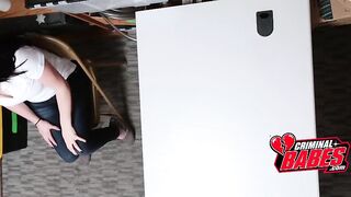 Shoplyfter Raven Reign Sucks And Fucks To Avoid Arrest