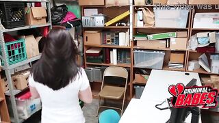 Shoplyfter Raven Reign Sucks And Fucks To Avoid Arrest