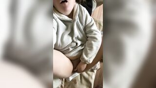 Hard pusy masturbation- not allowed to squirt