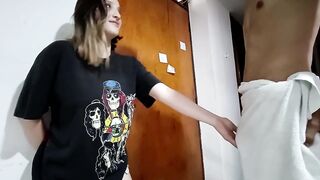 así me recibe mi mejor amiga cuando viene de visita