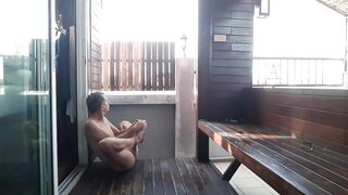STRAIGHT EXHIBITIONIST SHOWS OFF A MOIST ASS