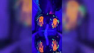 Cum to the Ruelynn dildo fucking glow party