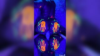 Cum to the Ruelynn dildo fucking glow party