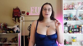 ASMR Positive Affirmations - Whispering, Kissing, Girlfriend Experience