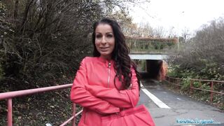 Public Agent Genuine MILF fucks for cash