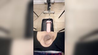 Tirando o estresse do dia com meu vibrador