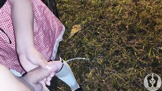 AXKILXNOW PEE COMPEELATION PISSING OUTDOOR