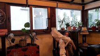 Melissa Johnson Striptease in Tight Jeans and Butt Plug