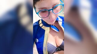 Minutewoman Vault dweller masturbating