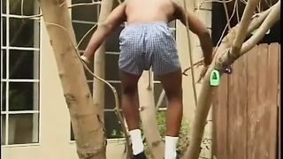 Slutty black wench gives incredible head outdoors