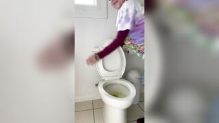 Squat Urinate Over throne-room by MILF