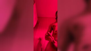 ??RED-ROOM MORNING WOOD ? I need a priceless oral job