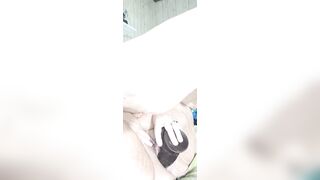 Big Obese Honey Legs Spread Wide Big Black Cock Cums for a Ride