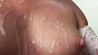 MEGA CUM SHOCK! RECORD! STEPSISTER SWALLOWS EVERYTHING!