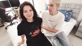 Shares his busty girlfriend with a stranger for money