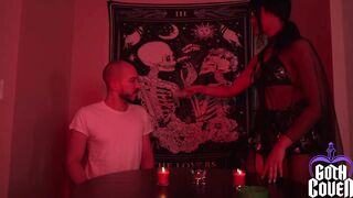 Aura reader seduces her client