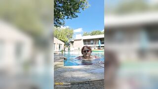 BBW Couple Love to Kissing the Pool!