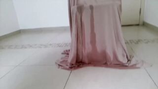 Wetting white yoga pants pissing