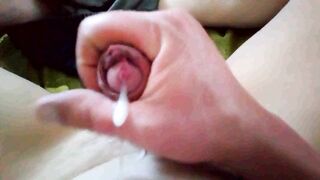 Masturbe (364) with one testicle