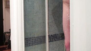 My body under the shower (10) with one testicle
