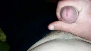 Masturbe (377) with one testicle