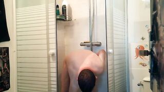 My body underneath the shower (19) with one testicle