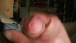Masturbe (42) with one testicle