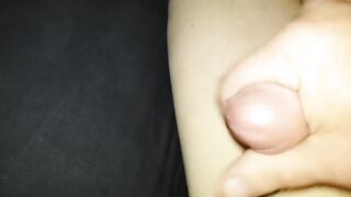 Masturbe (238) with one testicle
