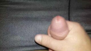 Masturbe (272) with one testicle