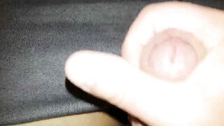 Masturbe (272) with one testicle