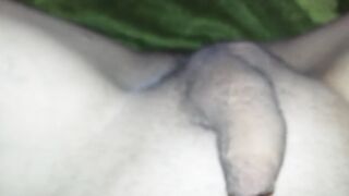 Masturbe (250) with one testicle