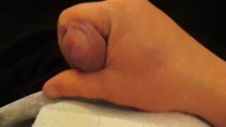 Masturbe (287) with one testicle