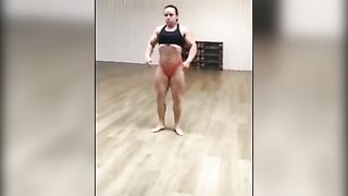Lesbian Muscle worship
