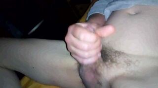 Masturbe (434) with one testicle