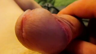 Masturbe (59) with one testicle