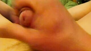 Masturbe (59) with one testicle