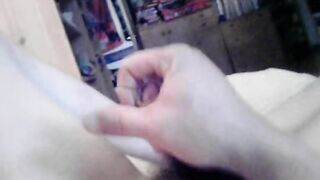 Masturbe (31) with one testicle