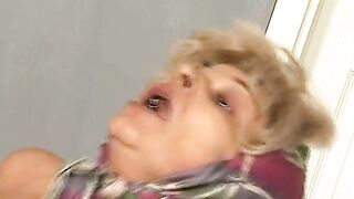 Grandma’s first orgasm with a young knob