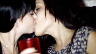 girls tongue kiss 23423