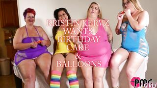 LESBIANS HAVE WET AND MESSY SEX