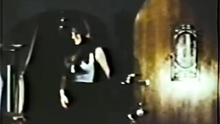 Lesbian Peepshow Loops 586 70s and 80s - Scene 4