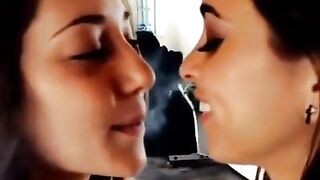 Smoke kiss